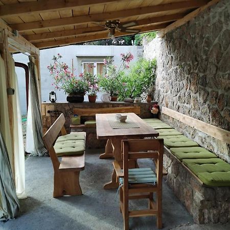 Studio Apartmani Kremic Karlobag Exterior foto