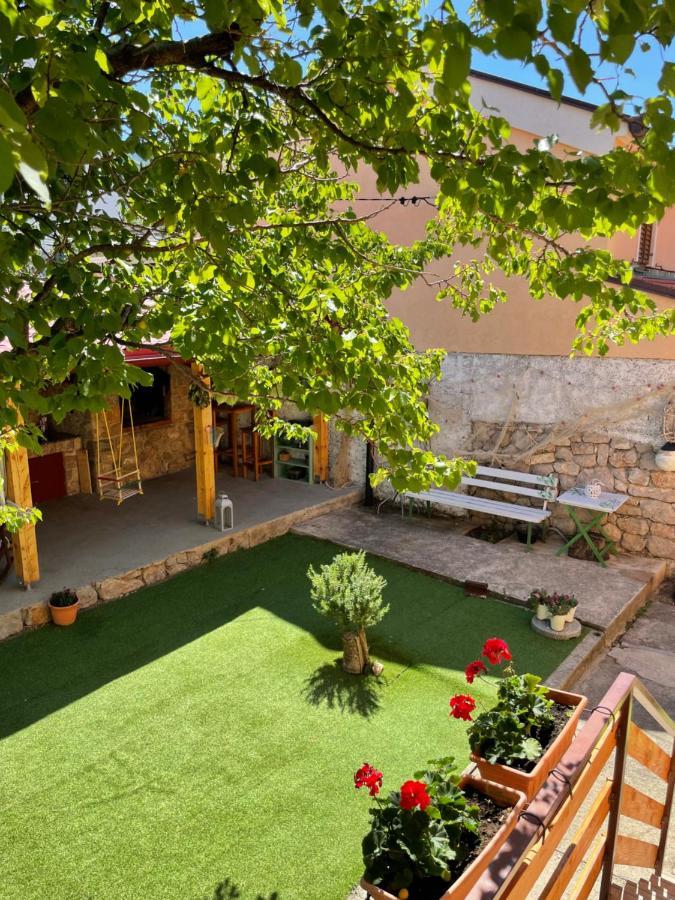Studio Apartmani Kremic Karlobag Exterior foto
